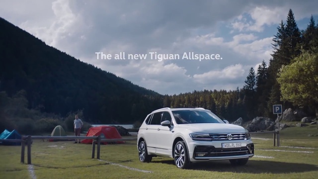 Video Reference: Tire, Wheel, Cloud, Car, Sky, Vehicle, Automotive parking light, Automotive lighting, Vehicle registration plate, Automotive tire