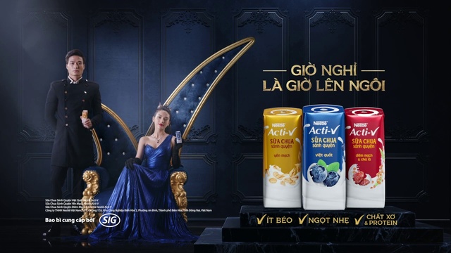 Video Reference: Electric blue, Event, Beer, Advertising, Drink, Cg artwork, Tin can, Aluminum can, Distilled beverage, Font