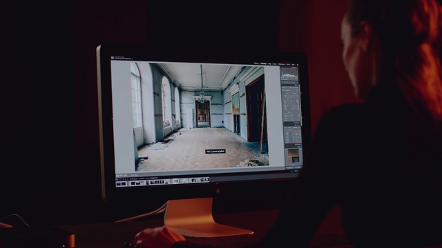 Video Reference: Computer, Personal computer, Computer monitor, Output device, Computer keyboard, Peripheral, Input device, Computer monitor accessory, Gadget, Television set