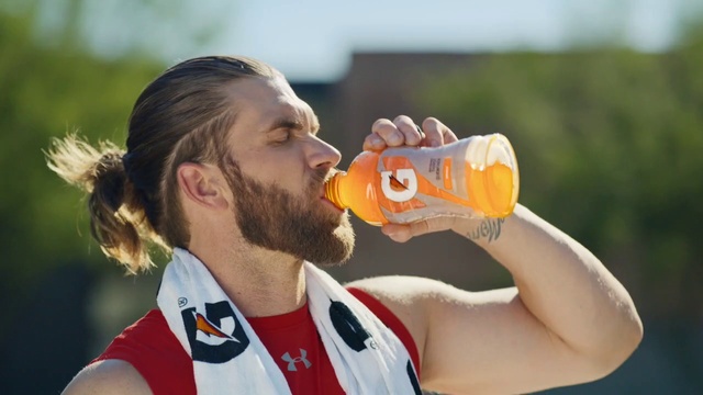Video Reference: Sports uniform, Beard, Gesture, Happy, T-shirt, Drinking, Summer, People, Drink, Alcoholic beverage