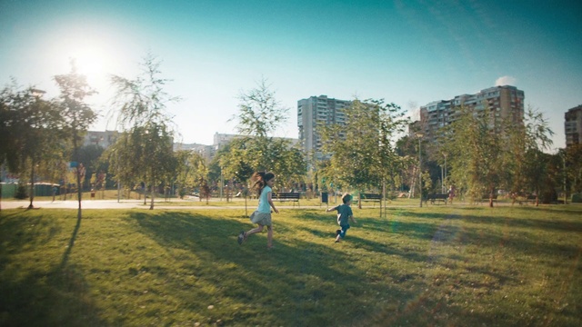 Video Reference: Sky, Plant, Cloud, People in nature, Tree, Land lot, Natural landscape, Grass, Happy, Grassland