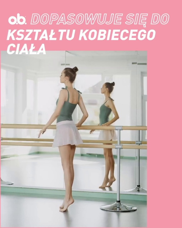 Video Reference: Footwear, Joint, Shoe, Shoulder, Leg, Waist, Knee, Thigh, One-piece garment, Sandal