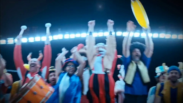 Video Reference: Entertainment, Gesture, Performing arts, Music, Social group, Concert, Leisure, Hat, Fan, Fun