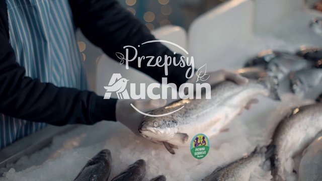 Video Reference: Hood, Automotive tire, Sleeve, Finger, Automotive lighting, Automotive design, Bumper, Motor vehicle, Font, Vehicle