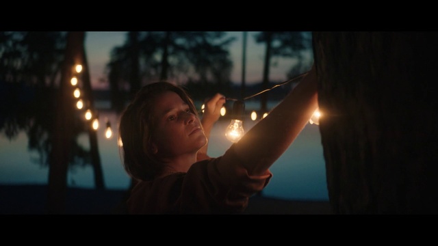 Video Reference: Flash photography, Heat, Darkness, Backlighting, Midnight, Tree, Fun, Room, Night