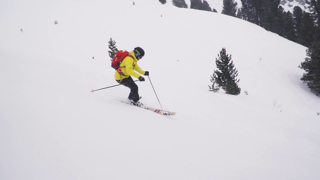 Video Reference: Sports equipment, Snow, Ski, Ski boot, Slope, Ski Equipment, Ski pole, Mountain, Tree, Ice cap