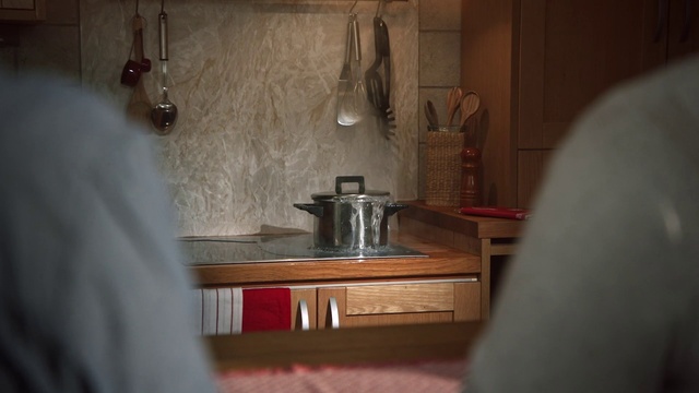 Video Reference: Tableware, Drinkware, Wood, Serveware, Interior design, Kitchen, Kitchen appliance, Kettle, Gas, Home appliance