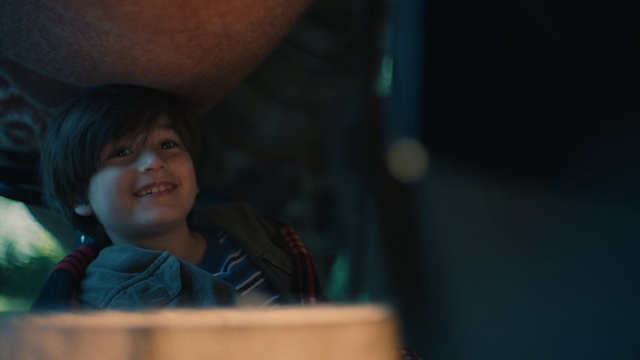 Video Reference: Nose, Smile, Flash photography, Happy, Toddler, Electric blue, Tree, Darkness, Bangs, Sitting