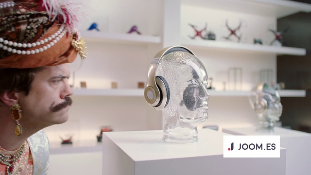 Video Reference: White, Home appliance, Personal protective equipment, Machine, Automotive design, Science, Research, Event, Mechanical fan, Fashion accessory