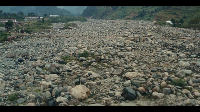 Video Reference: Bedrock, Geological phenomenon, Landscape, Natural landscape, Soil, Rock, Rubble, Building material, Gravel, Pebble