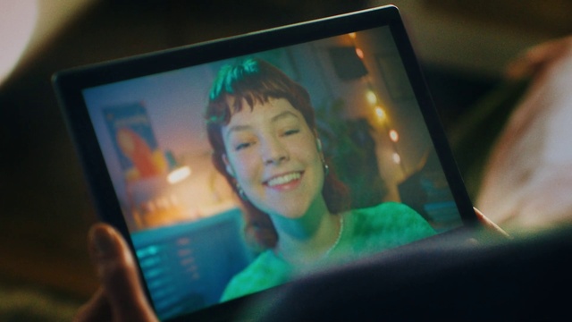 Video Reference: Smile, Communication Device, Gadget, Flat panel display, Tablet computer, Fun, Display device, Multimedia, Technology, Electronic device