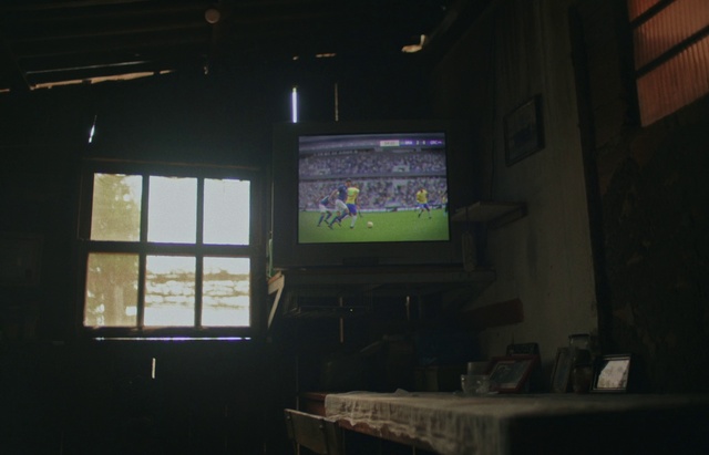 Video Reference: Window, Building, Projection screen, Display device, Projector accessory, Electronic device, Flat panel display, Television set, Space, Multimedia