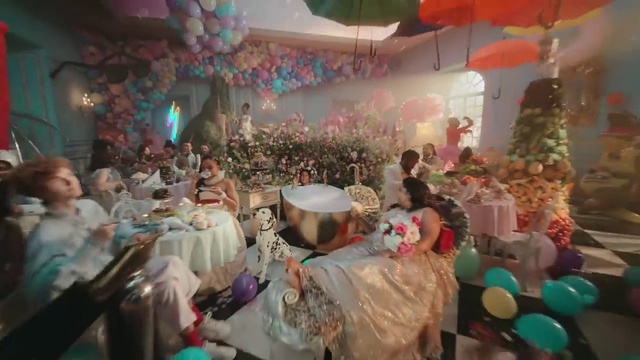 Video Reference: Decoration, Textile, Pink, Fun, Leisure, Entertainment, Crowd, Function hall, Event, Toy