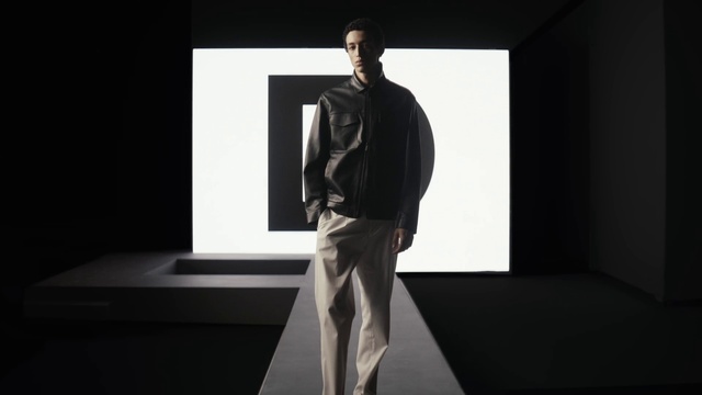 Video Reference: Sleeve, Flash photography, Fashion design, Automotive design, Formal wear, Event, Entertainment, Art, Fashion model, White-collar worker