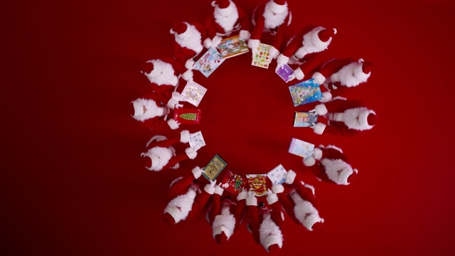 Video Reference: Petal, Gesture, Font, Art, Jewellery, Symmetry, Circle, Pattern, Holiday, Magenta