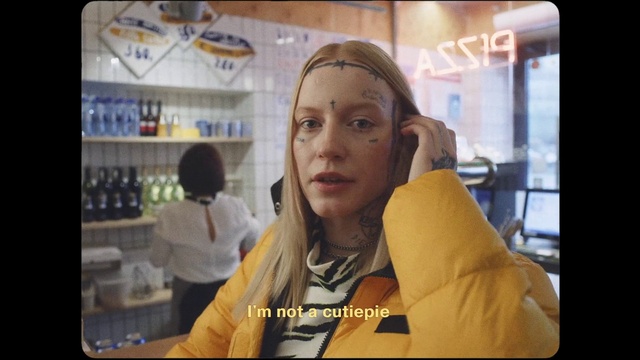 Video Reference: Shelf, Happy, Street fashion, Advertising, Travel, Fun, Service, Display device, Photo caption, Customer