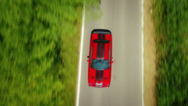 Video Reference: Automotive tail & brake light, Vehicle, Automotive lighting, Car, Green, Motor vehicle, Hood, Automotive design, Rolling, Tire