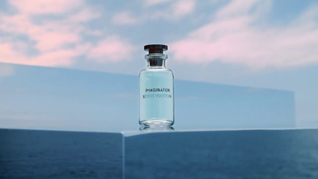 Video Reference: Water, Cloud, Bottle, Liquid, Mineral water, Sky, Solution, Drinking water, Azure, Bottled water