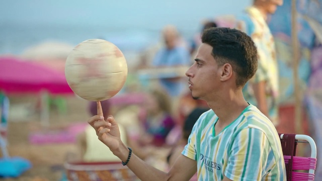 Video Reference: Happy, Balloon, Leisure, Toy, People, Travel, Smile, Fun, Party supply, Event