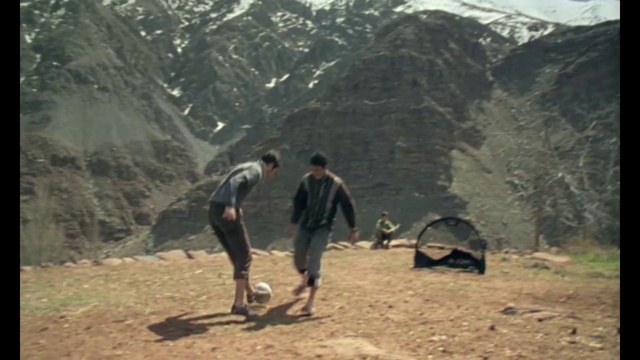 Video Reference: Mountain, Ecoregion, Slope, Shorts, Landscape, Mountainous landforms, Recreation, Grassland, Valley, People in nature