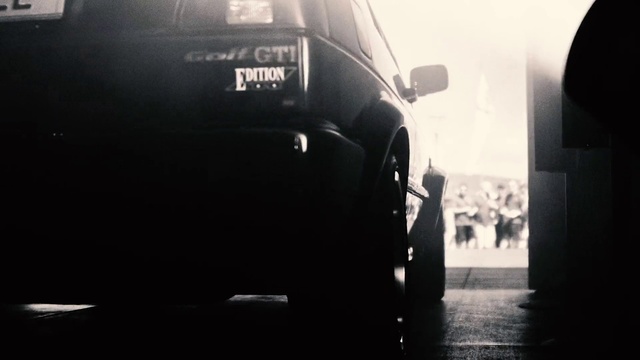Video Reference: Automotive tail & brake light, Tire, Automotive lighting, Automotive tire, Hood, Car, Automotive design, Motor vehicle, Vehicle, Wheel