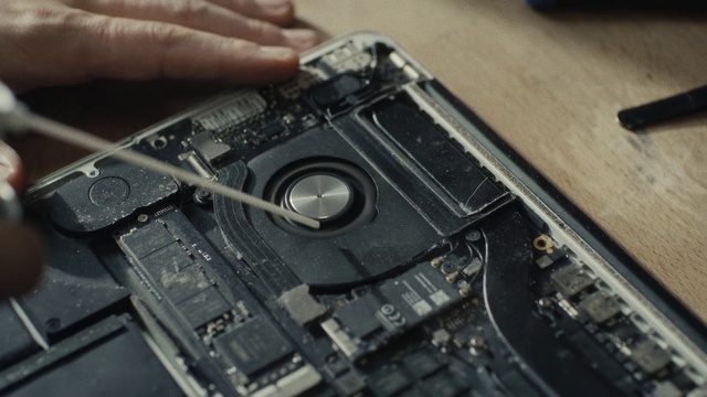 Video Reference: Circuit component, Electronic engineering, Computer hardware, Engineering, Font, Electronic component, Personal computer hardware, Pattern, Electric blue, Nail