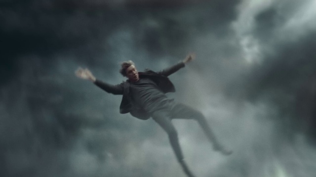 Video Reference: Cloud, Sky, People in nature, Flash photography, Gesture, Happy, Shorts, Recreation, Landscape, Backlighting