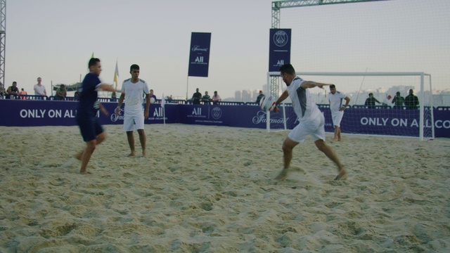 Video Reference: Sky, Shorts, Trunks, Sports equipment, Net sports, Player, Ball game, Tree, Sports, Team sport