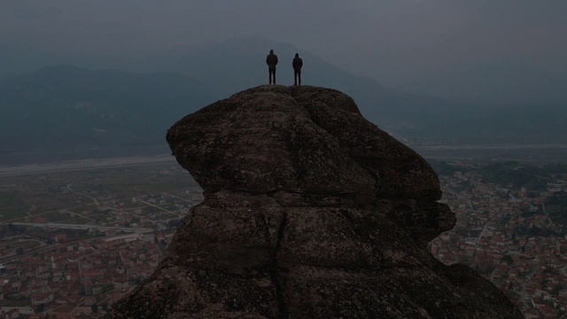 Video Reference: Sky, Mountain, Bedrock, Atmospheric phenomenon, Highland, Terrain, Mountainous landforms, Formation, Landscape, Outcrop