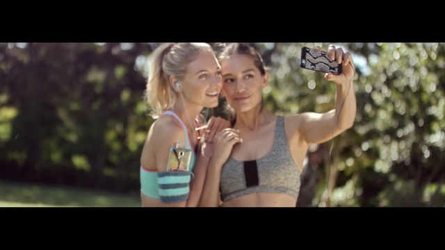Video Reference: Photograph, Photography, Blond, Fun, Happy, Shoulder, Summer, Muscle, Smile, Photo shoot, Person
