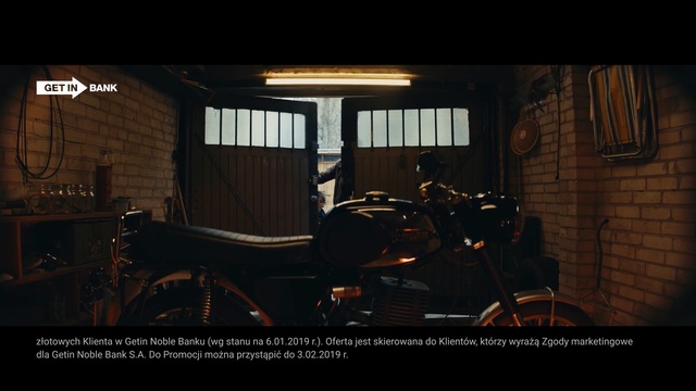 Video Reference: Screenshot, Darkness, Photography, Midnight, Digital compositing, Person