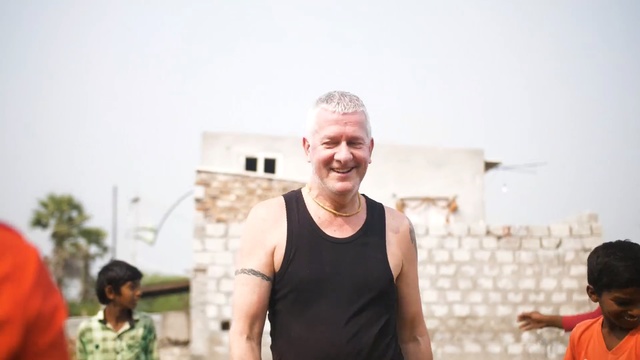 Video Reference: Arm, Shoulder, Muscle, Fun, Vacation, Physical fitness, Neck, Tourism, T-shirt, Top