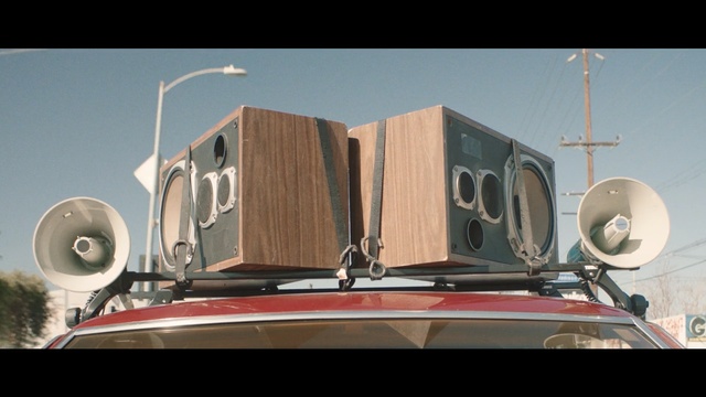 Video Reference: Vintage car, Vehicle, Audio equipment, Car, Classic, Technology, Rolls-royce, Antique car, Electronic device, Classic car