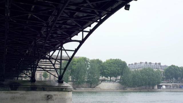 Video Reference: Bridge, Girder bridge, River, Water, Waterway, Architecture, Truss bridge, Beam bridge, Box girder bridge, Overpass, Person