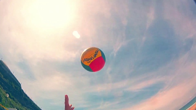 Video Reference: Sky, Hot air balloon, Daytime, Hot air ballooning, Cloud, Atmosphere, Morning, Sunlight, Horizon, Summer