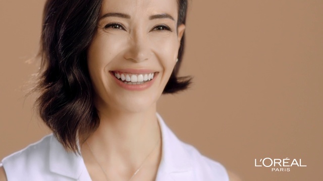 Video Reference: Face, Hair, Skin, Chin, Eyebrow, Facial expression, Smile, Lip, Nose, Beauty