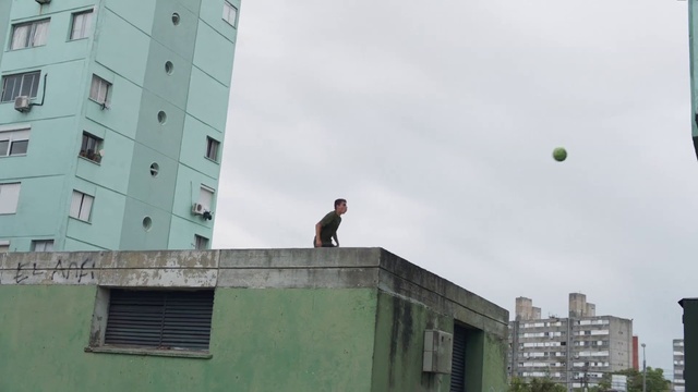 Video Reference: Green, Wall, Architecture, Roof, Sky, Facade, Building, Balcony, Tower block, House