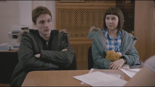 Video Reference: Sitting, Conversation, Interaction, Fun, Human, Student, Adaptation, Learning, Room, Smile, Person