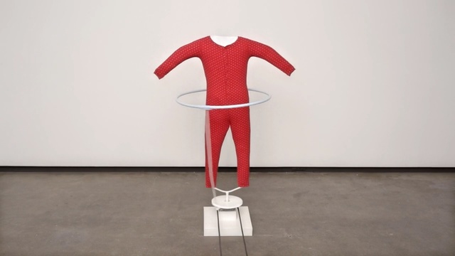 Video Reference: Standing, Balance, Mannequin, Art, Sculpture, Visual arts, Person