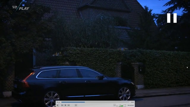 Video Reference: Land vehicle, Vehicle, Car, Family car, Sky, Automotive design, Audi, Luxury vehicle, Mid-size car, Personal luxury car