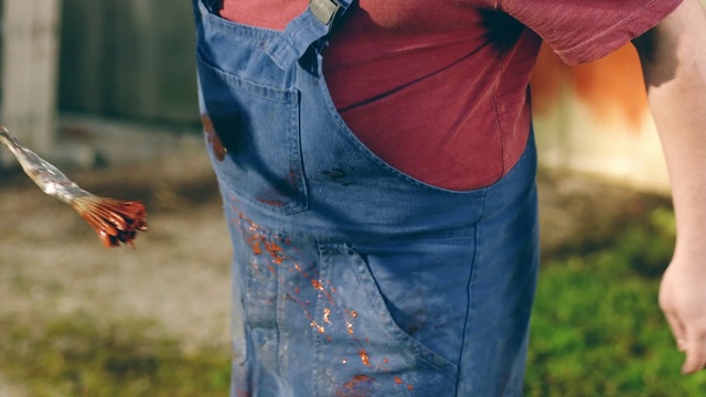 Video Reference: Jeans, Denim, Textile, Pocket, Hand, Tree, Gesture, Waist, Trousers, T-shirt