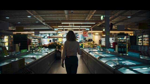 Video Reference: Supermarket, Snapshot, Games, Building, Fun, Retail, Photography, Shopping mall, Airport terminal, Indoor games and sports
