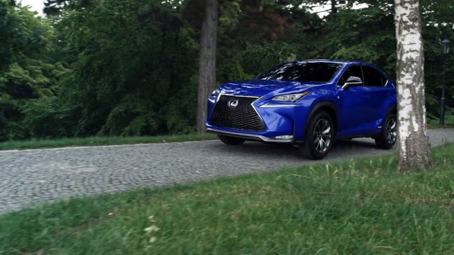 Video Reference: Land vehicle, Vehicle, Car, Compact sport utility vehicle, Automotive design, Mid-size car, Lexus, Sport utility vehicle, Crossover suv, Mazda cx-5