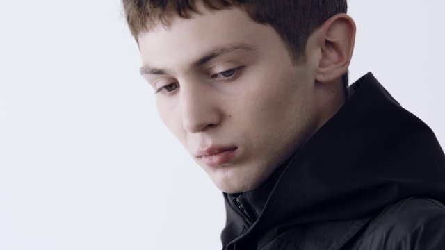 Video Reference: Hair, Face, Chin, Cheek, Forehead, Hairstyle, Eyebrow, Nose, Ear, Skin