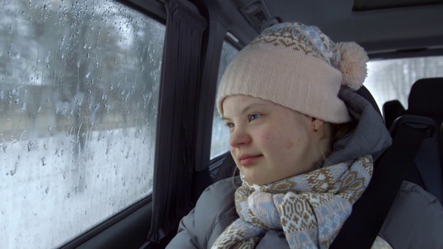 Video Reference: Knit cap, Winter, Bonnet, Snow, Headgear, Cap, Beanie, Child, Hat, Vacation