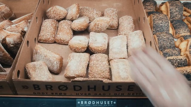 Video Reference: baking, bakery, finger food, Person