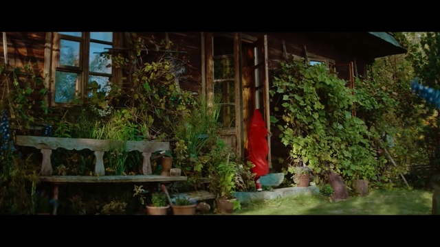 Video Reference: Nature, Vegetation, Garden, House, Property, Yard, Tree, Backyard, Biome, Landscape
