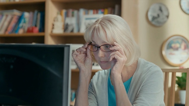 Video Reference: glasses, hair, blue, vision care, human hair color, blond, girl, eye, sitting, organ