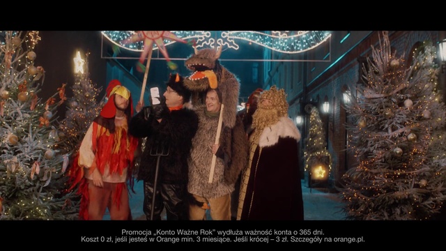 Video Reference: People, Social group, Snapshot, Tree, Fun, Organism, Event, Christmas, Scene, Nativity scene