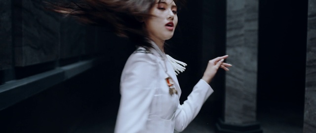 Video Reference: Human, Hand, Performance, Portrait, Neck, Black hair, Long hair, Brown hair, Gesture